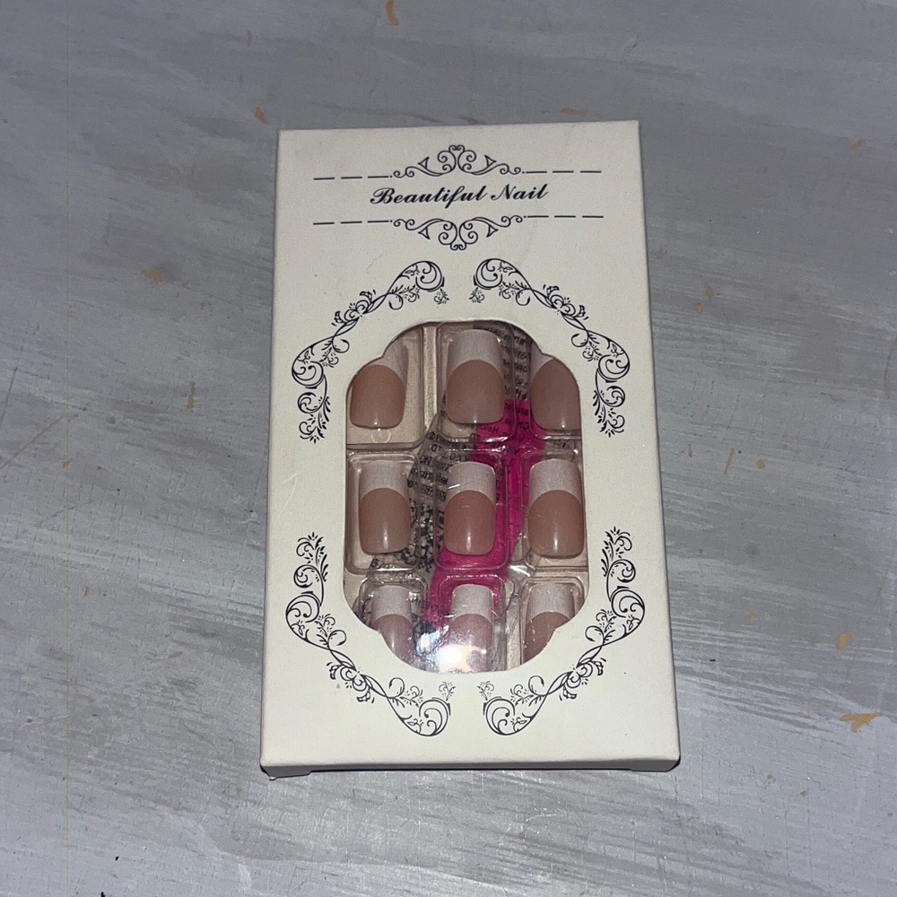 Press on Nails - Picture 2 of 11